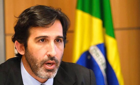 Gilson Machado exonera Lucas Fiuza do Ministério do Turismo