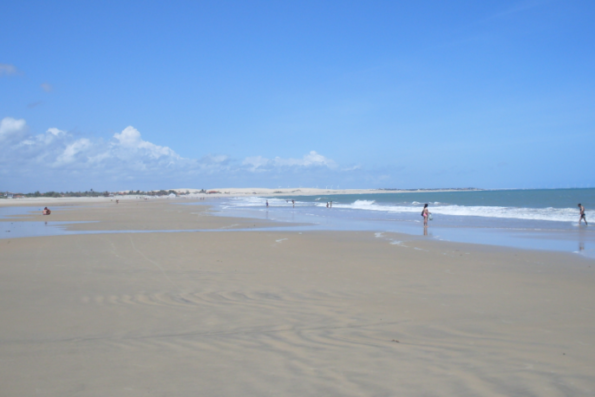 Estudo pioneiro mostra que metade da costa cearense poderá perder pelo menos 10 metros de faixa de areia até 2040