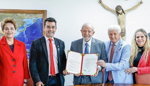 Luizianne se reúne com presidente Lula em Brasília